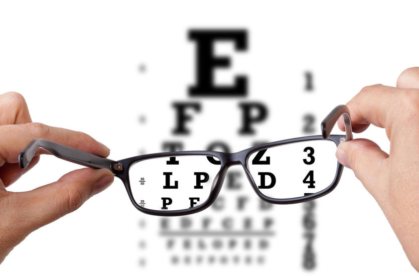 Bezpłatne komputerowe badanie wzroku.
